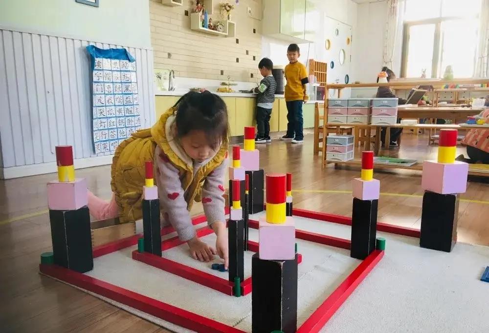 看蒙娃“秩序感”有多强,就知道他们未来有多棒!(图3) 看蒙娃“秩序感”有多强,就知道他们未来有多棒!(图3)