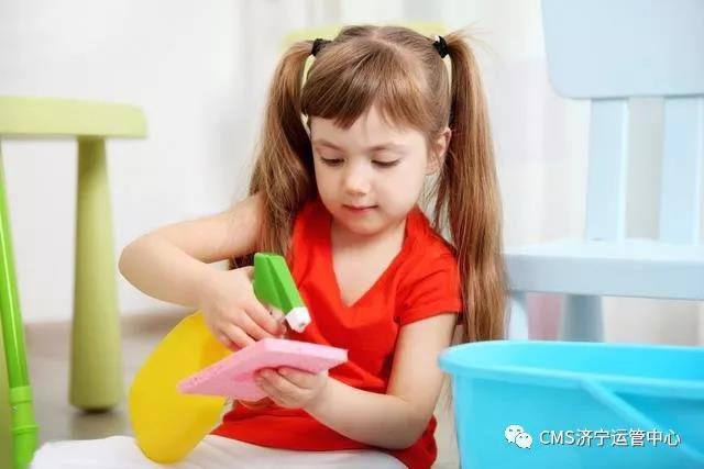 蒙台梭利教室为什么走“冷淡风”(图2) 蒙台梭利教室为什么走“冷淡风”(图2)